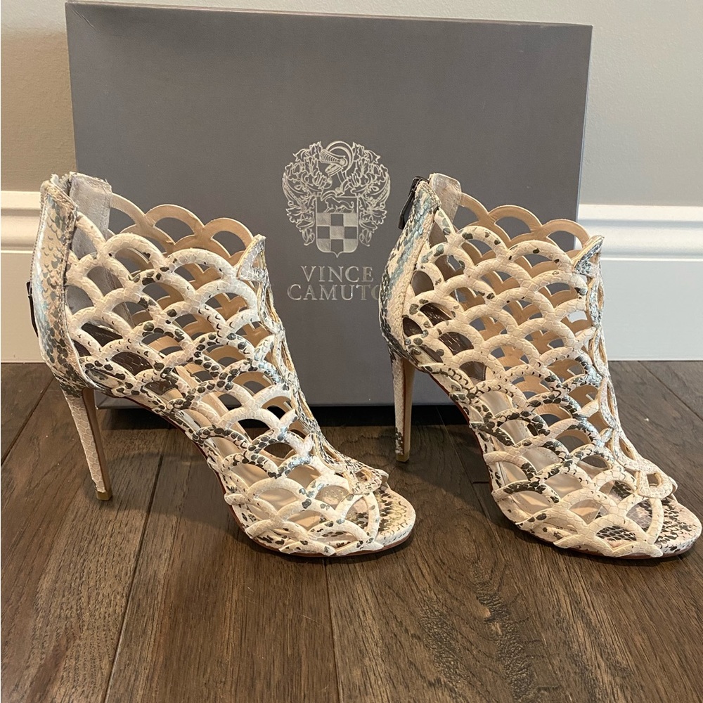 NEW Vince Camuto gladiator heel 6.5 NEW